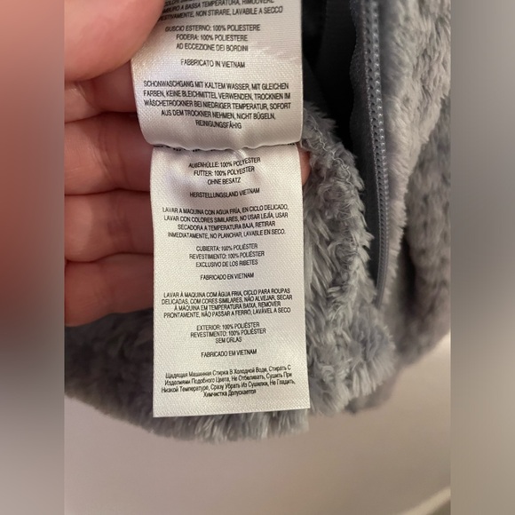 Columbia Gray Plush thick Long Sleeve with Full Zipper Size small RN69724 - Picture 3 of 11